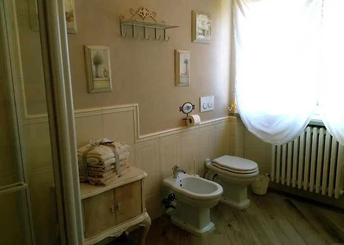 In Montecarlo With Pool And Scenic Views San Piero in Campo (Tuscany)